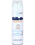 Gillette pena na holenie 250ml Skinguard Sensitive